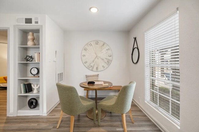 2800 Ashford Trail Dr