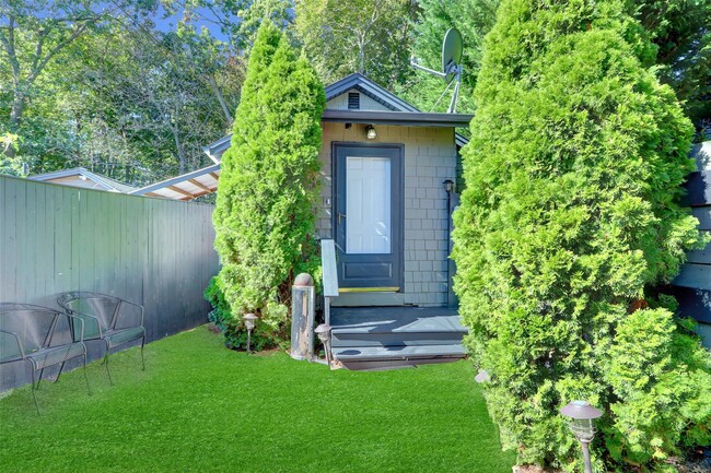 property at 104A Melrose Ave