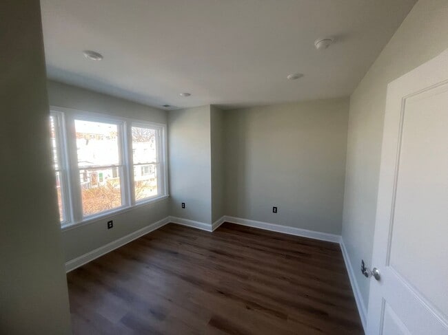 6034 Walton Ave in Philadelphia, PA - Building Photo - Building Photo