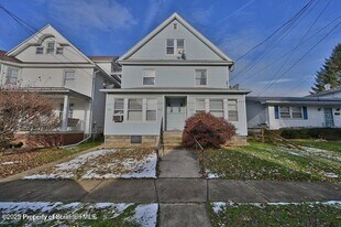 2211 Brown Ave in Scranton, PA - Building Photo
