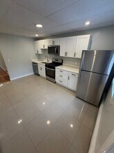 83 Chelsea St in Boston, MA - Foto de edificio - Building Photo