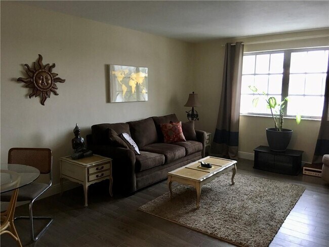 1801 NE 62nd St-Unit -230 in Fort Lauderdale, FL - Building Photo - Building Photo