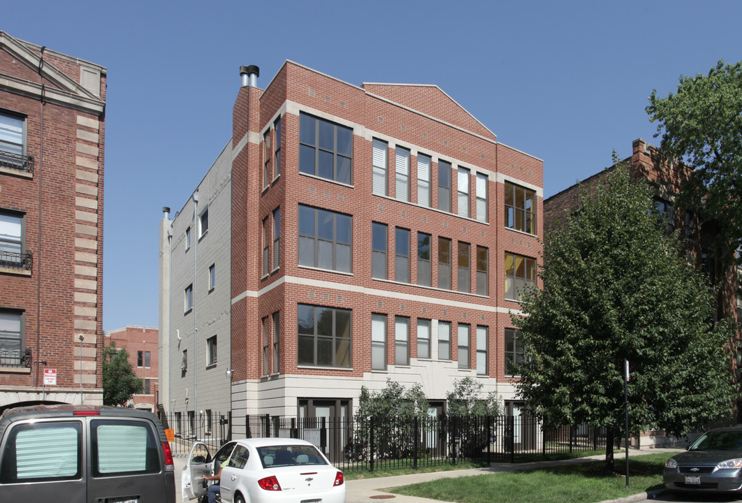 4720 S Woodlawn Ave in Chicago, IL - Building Photo