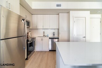 41545 Ivy St, Unit 8303 in Murrieta, CA - Building Photo - Building Photo