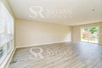 620 Wynstone Dr in Lewis Center, OH - Building Photo - Building Photo