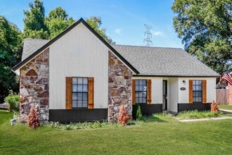 3917 Kerwin Dr in Memphis, TN - Building Photo - Building Photo