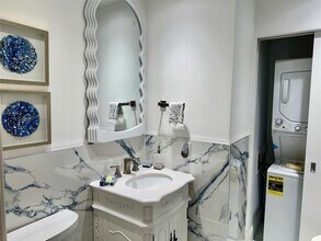 1010 NE 8th Ave in Delray Beach, FL - Building Photo - Building Photo