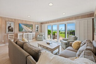 275 Debordieu Blvd in Georgetown, SC - Building Photo