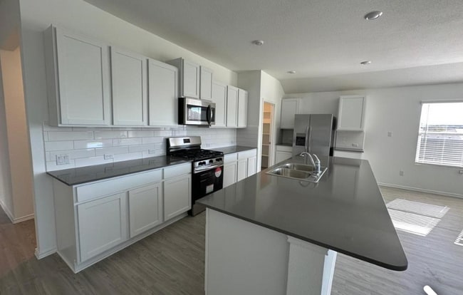 property at 1821 Boggy Crk Rnch Rd
