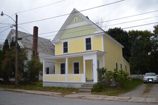 31 Nash Pl in Burlington, VT - Building Photo