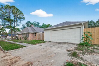 13335 Trompilla Ln in Houston, TX - Building Photo - Building Photo