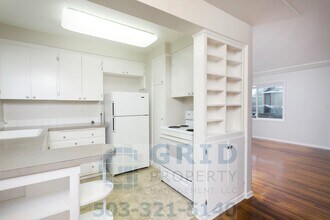 935 NE 91st Ave in Portland, OR - Building Photo - Building Photo