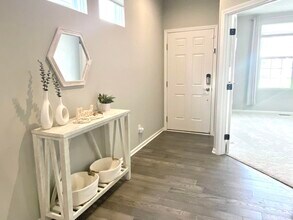 2835 Dillon Dr in Ann Arbor, MI - Building Photo - Building Photo