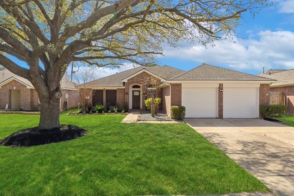 16639 Creek Trail in Houston, TX - Building Photo