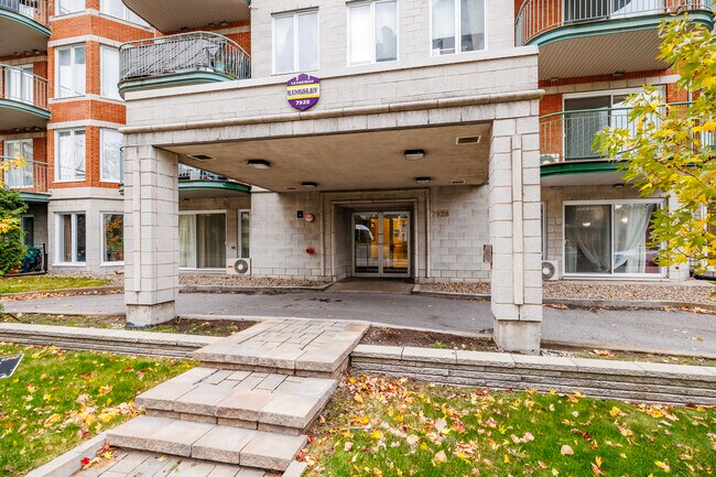 Chateau Kingsley in Côte-St-Luc, QC - Building Photo - Building Photo