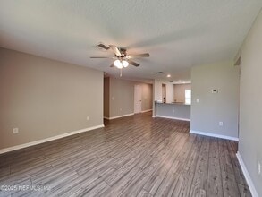 42 Rickenbacker Dr in Palm Coast, FL - Building Photo - Building Photo