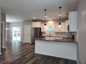 4525 Lindsay Ln in Matthews, NC - Building Photo - Building Photo