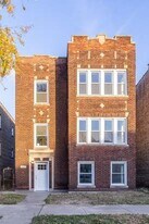 6647 S St Lawrence Ave in Chicago, IL - Building Photo