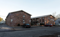 Lakewood Apartments in Charleston, SC - Foto de edificio - Building Photo