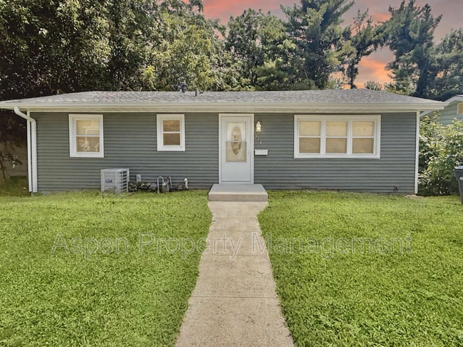 property at 314 S Woodlawn Ave