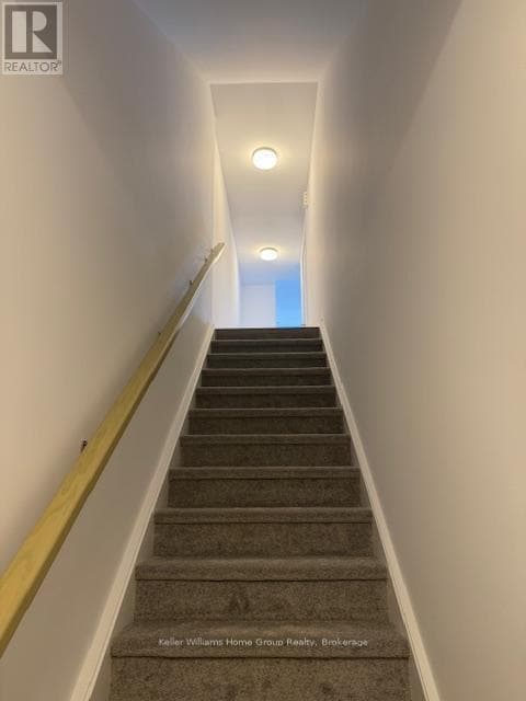 940 St David St N in Fergus, ON - Building Photo - Building Photo