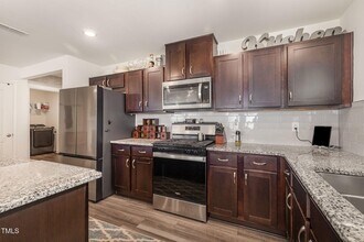 1012 Ringhill Blf Dr in Durham, NC - Building Photo - Building Photo