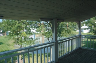 1185 Youngs Rd, Unit H in Buffalo, NY - Building Photo - Building Photo