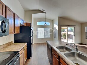 15827 W Monroe St in Goodyear, AZ - Building Photo - Building Photo