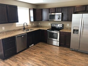 480 Honeysuckle Creek Dr in Wentzville, MO - Building Photo - Building Photo