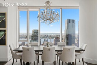 217 W 57th St in New York, NY - Building Photo - Building Photo