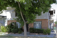 1516 28th St in Sacramento, CA - Foto de edificio - Building Photo