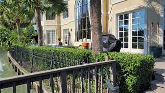 27 Swan Isle Blvd in Missouri City, TX - Building Photo