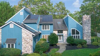 209 Shady Knoll Ln in Galloway, NJ - Building Photo