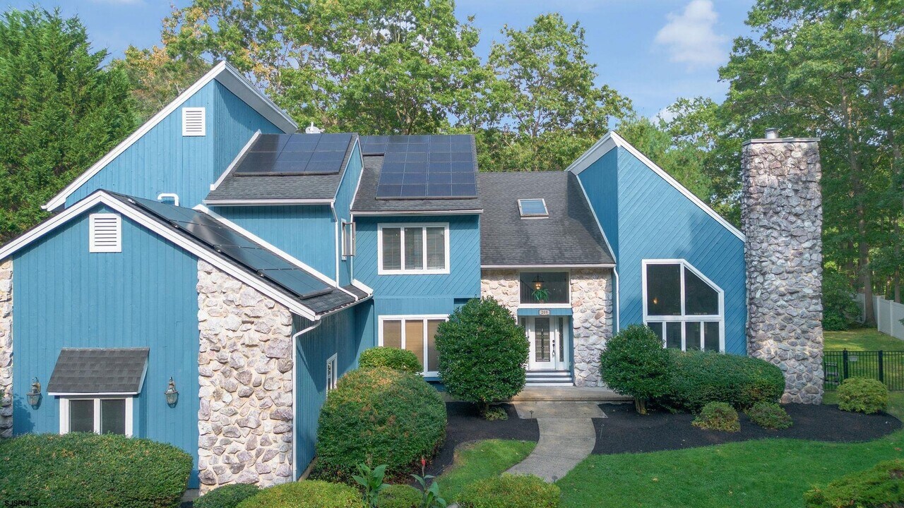 209 Shady Knoll Ln in Galloway, NJ - Building Photo