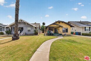 5008 S Wilton Pl in Los Angeles, CA - Building Photo