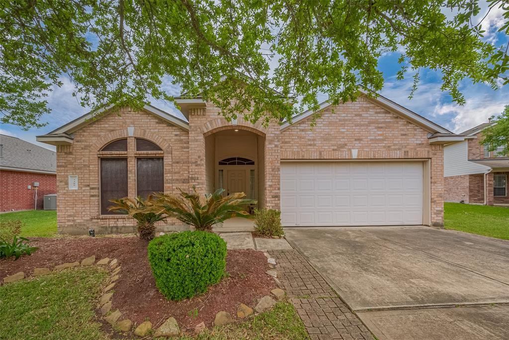 7305 Stonelick Ct in Pearland, TX - Foto de edificio