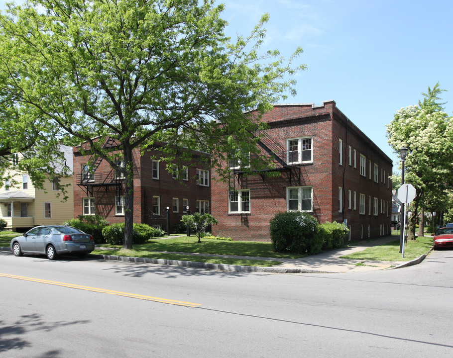 950 Bay St in Rochester, NY - Building Photo