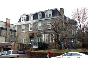 406 W Chelten Ave in Philadelphia, PA - Building Photo