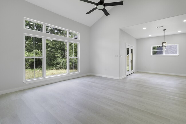 property at 611 Bridgeview Dr