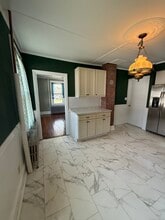 65 Maple St in Manchester, CT - Building Photo - Building Photo