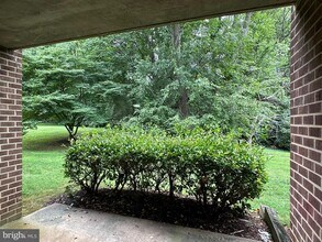 1420 Northgate Square in Reston, VA - Building Photo - Building Photo