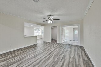 12614 Dermott Dr in Houston, TX - Building Photo - Building Photo