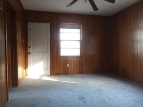 106 Price St in Laurens, SC - Building Photo - Building Photo