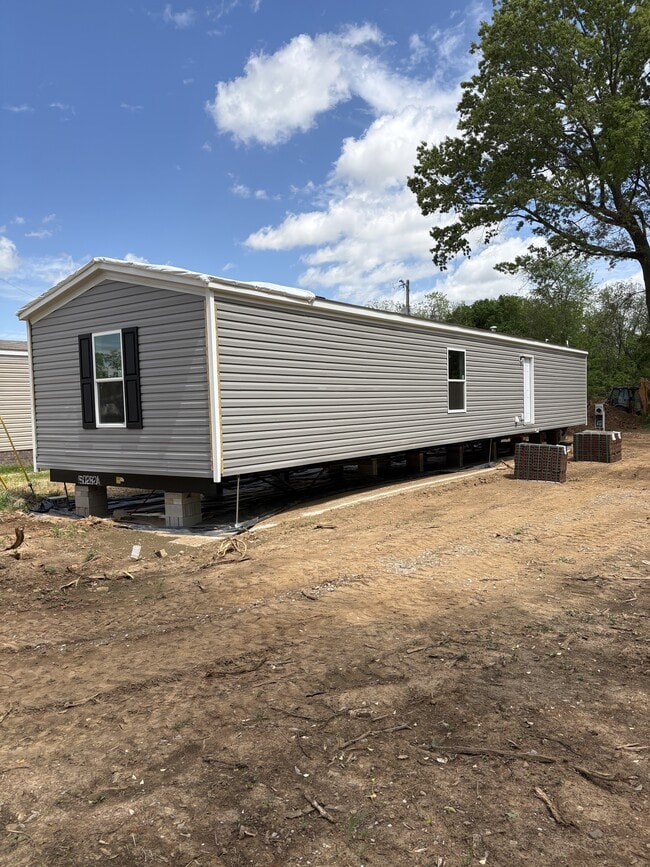 201 Addison St in Oak Grove, KY - Building Photo - Building Photo