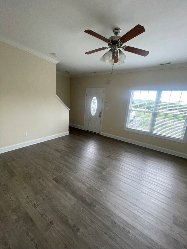 614 N Center St in Johnson City, TN - Building Photo - Building Photo