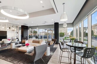 2116 Chestnut in Philadelphia, PA - Building Photo - Building Photo