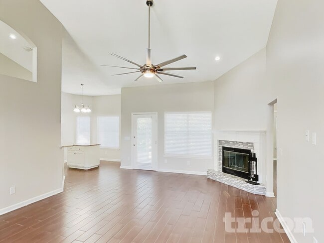843 Magic Cove Ln in Jacksonville, FL - Foto de edificio - Building Photo