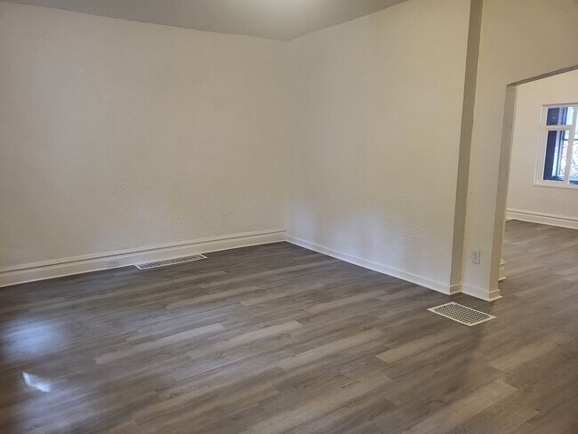 5015 Gertrude St in Pittsburgh, PA - Building Photo - Building Photo
