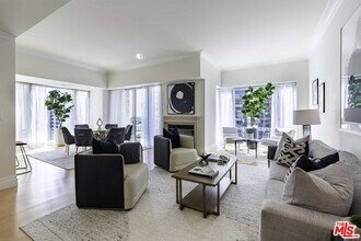 10727 Wilshire Blvd in Los Angeles, CA - Building Photo - Building Photo