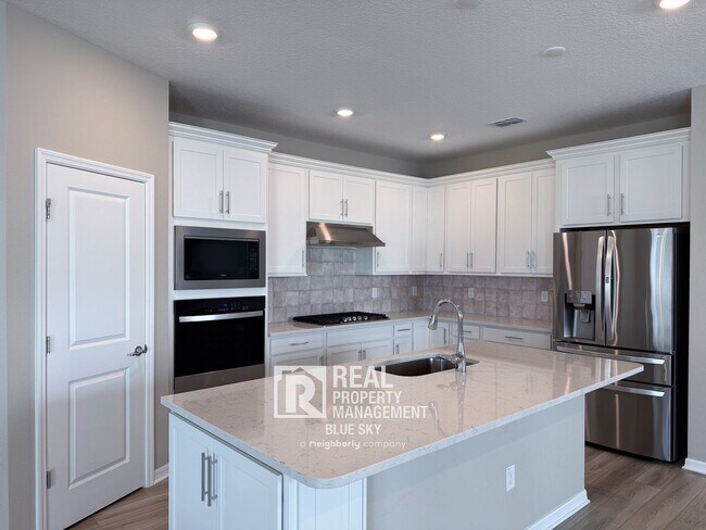 20949 Cherry River Rd in Land O Lakes, FL - Building Photo - Building Photo